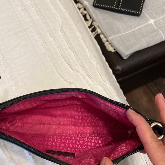 Kate Spade Cross body patent bag and small wallet - Picture 4 of 7